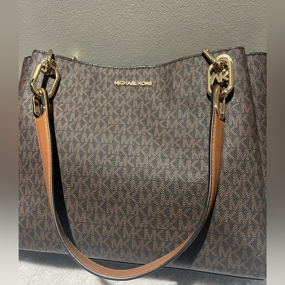 Michael Kors Logo Large Shoulder Bag